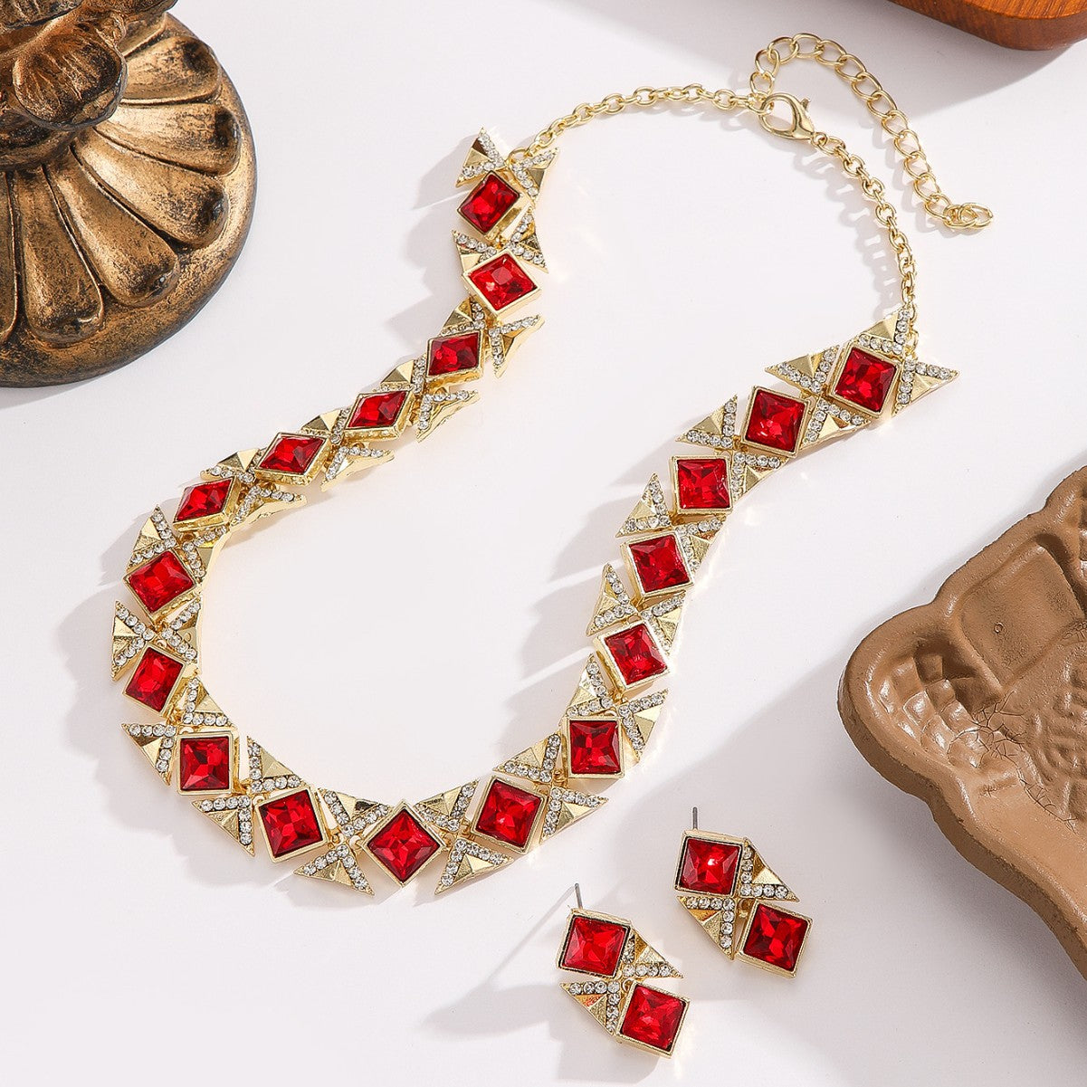 Vestiri® | Håndlavet Royale Krystalsæt (Halskæde & Øreringe)