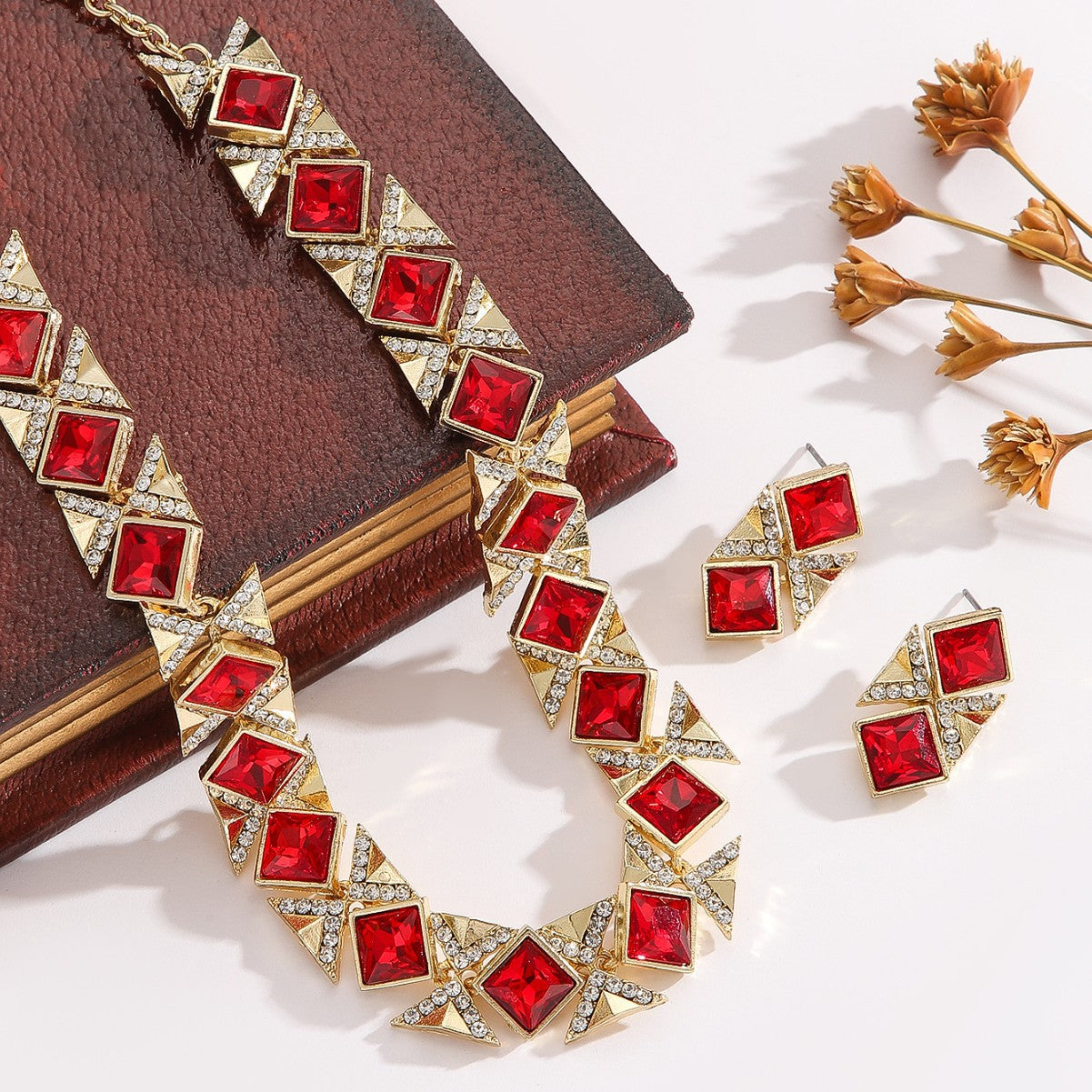 Vestiri® | Håndlavet Royale Krystalsæt (Halskæde & Øreringe)