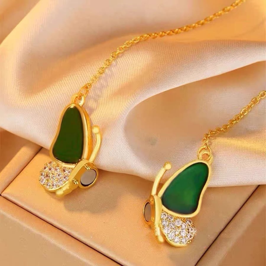 Celestafly – Farveskiftende Sommerfuglehalskæde