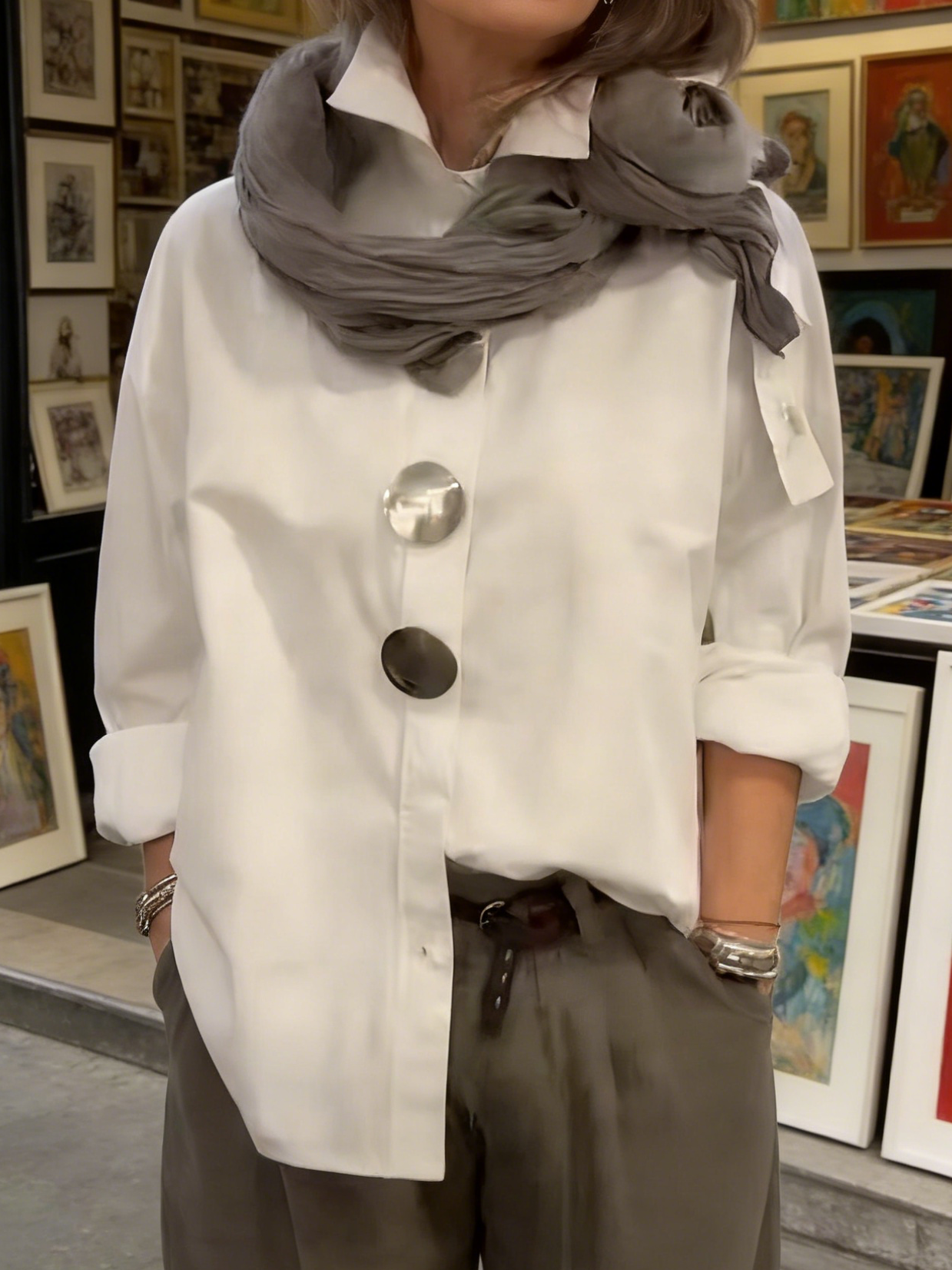 Mirella – Oversized Bluse Med Statementknapper